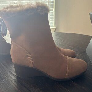 Never Worn Aerosoles Winter Lined Booties Size 7.5